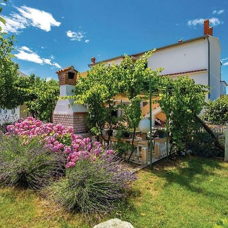 Hause Lupic Apartamento Rab Town Exterior foto
