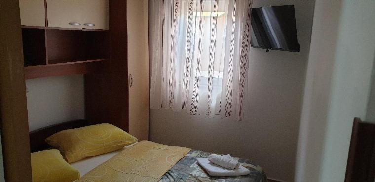 Hause Lupic Apartamento Rab Town Exterior foto
