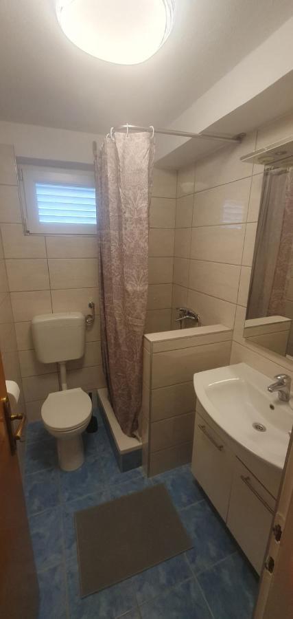 Hause Lupic Apartamento Rab Town Exterior foto
