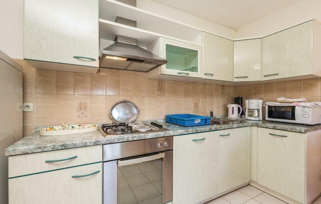 Hause Lupic Apartamento Rab Town Exterior foto