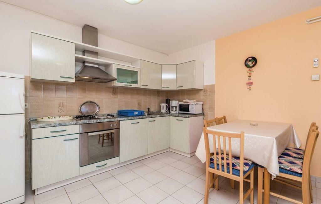 Hause Lupic Apartamento Rab Town Exterior foto