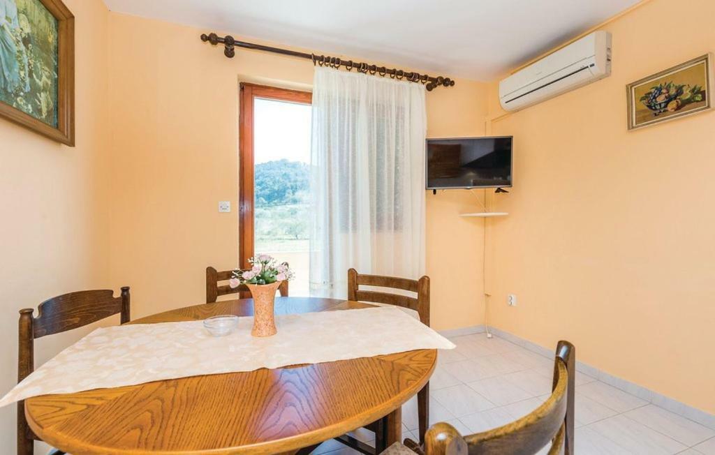Hause Lupic Apartamento Rab Town Exterior foto